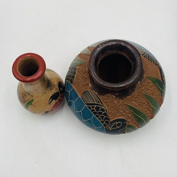 Set of 2 Vintage Southwest Turtle Design Vases One Mini Bud Vase / One Squat - Picture 6 of 8